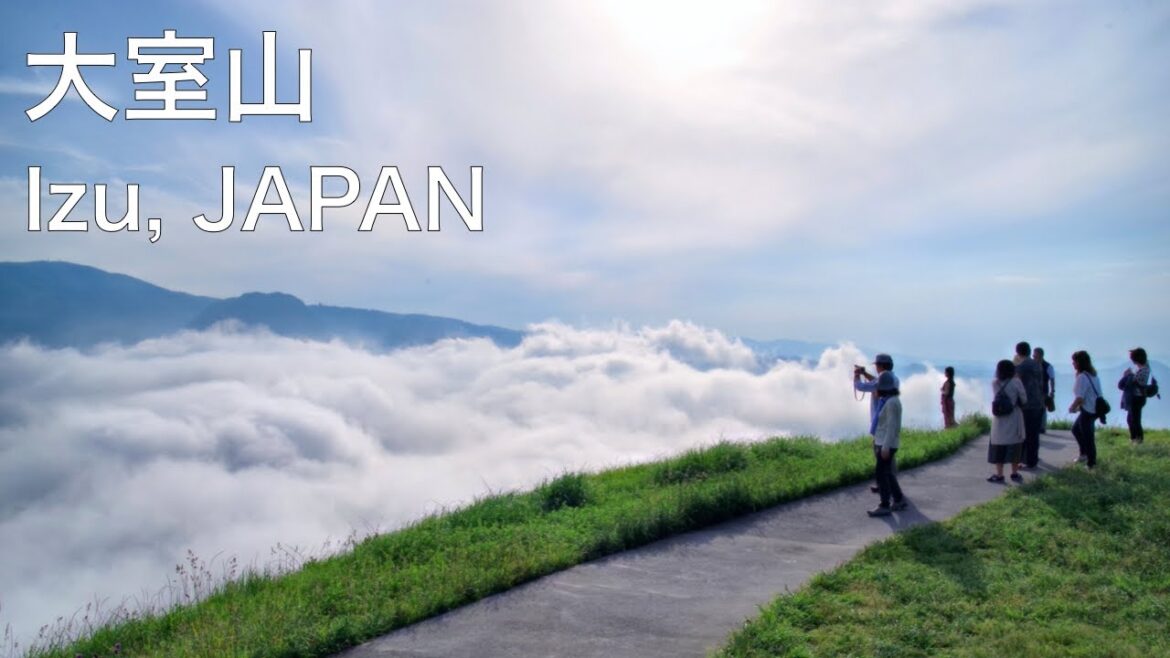 ★【IZU, JAPAN】大室山　こんな山、見たことない！?　JAPAN Travel Guide：Mt.Omuro, Shizuoka　Izu Peninsula　伊豆観光　伊東　静岡県　登山